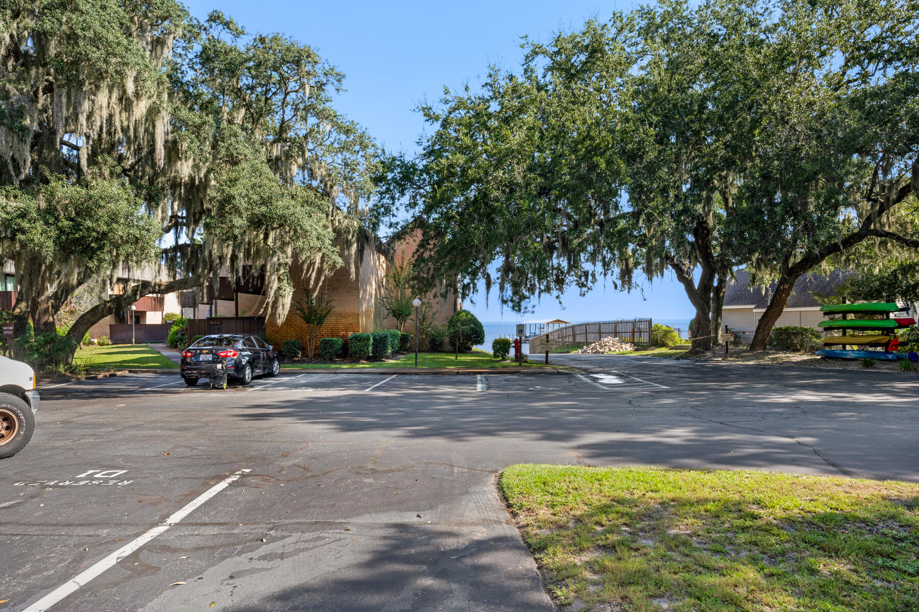 MOSSEY COVE T/H - Residential