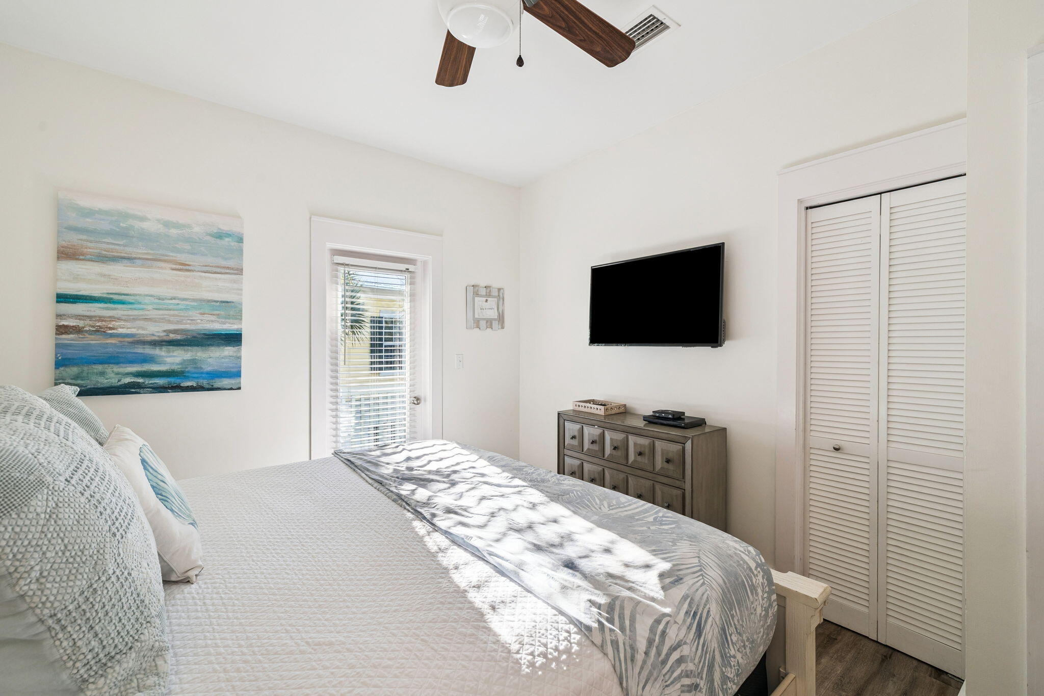 BUNGALOWS AT SEAGROVE BEACH - Residential