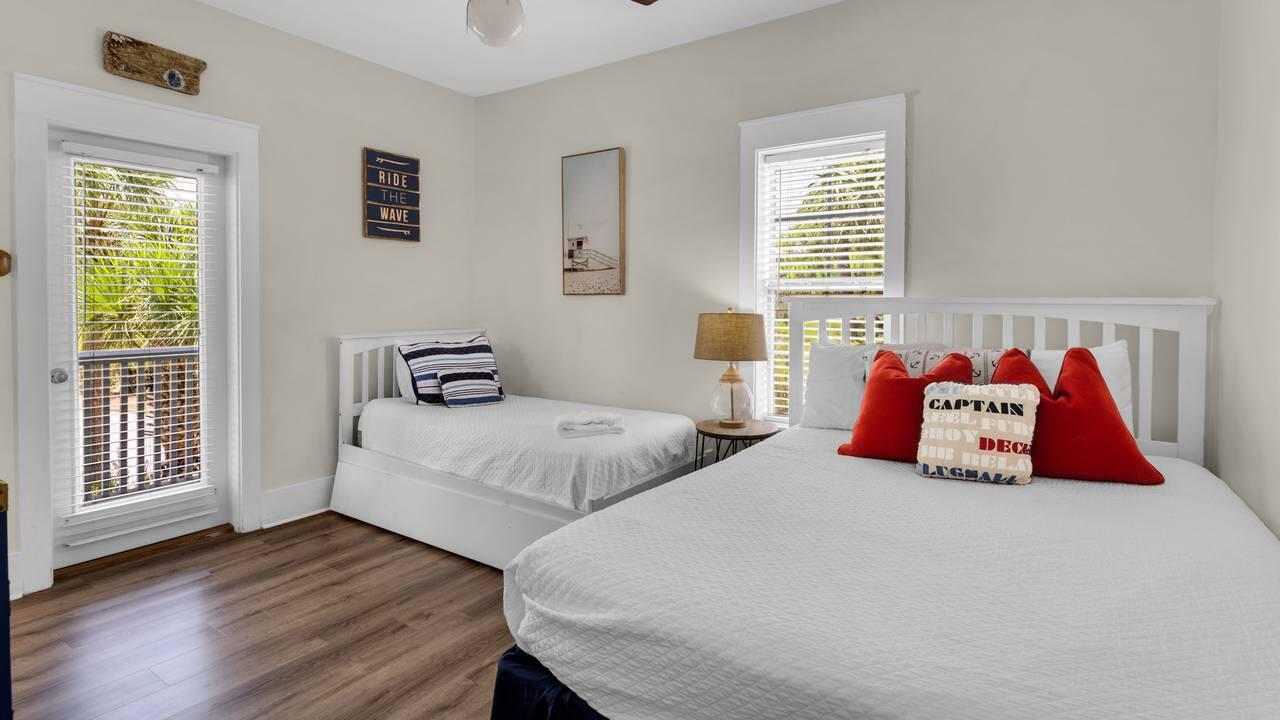 BUNGALOWS AT SEAGROVE BEACH - Residential