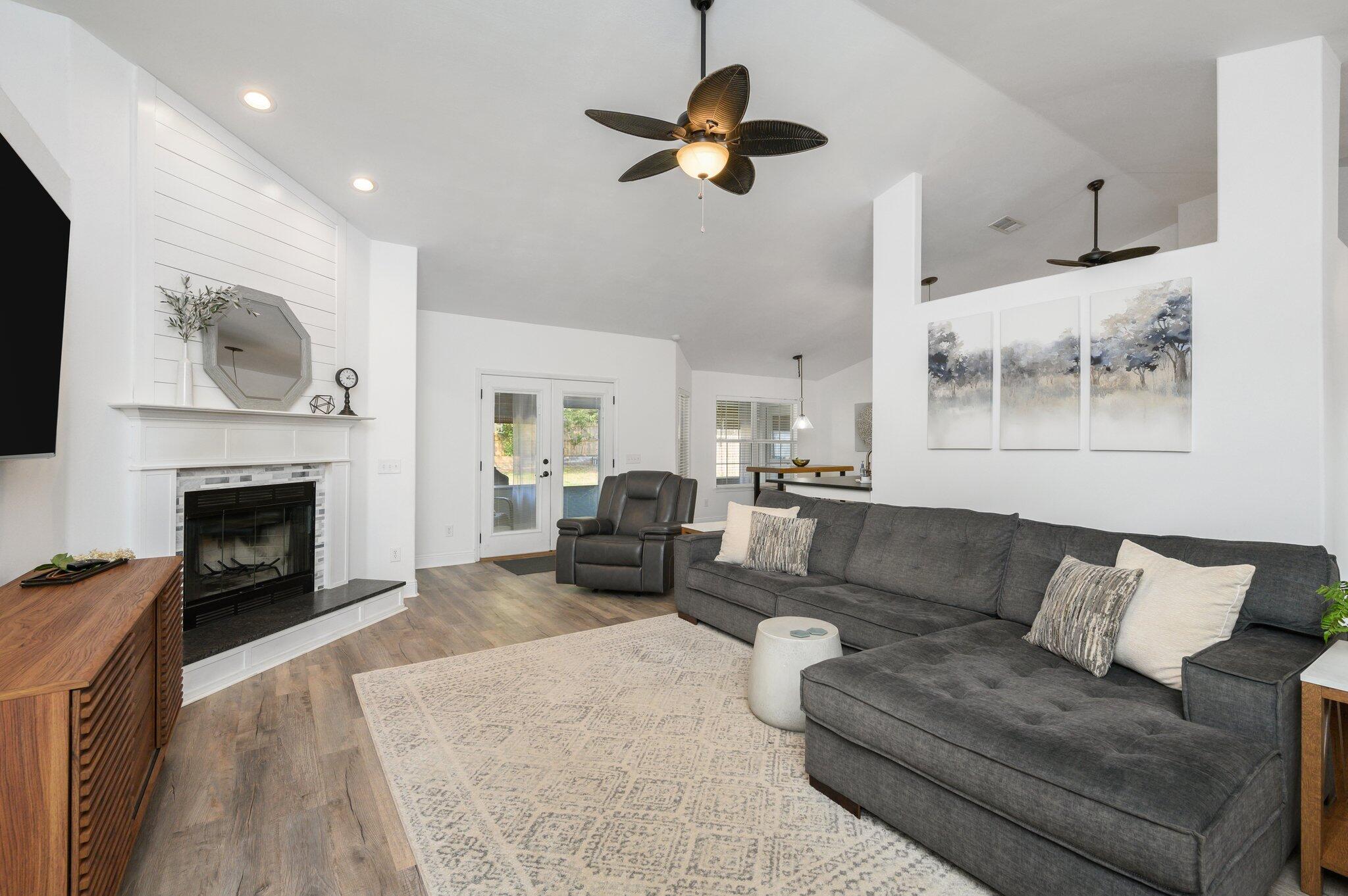 LEE FARMS PH I - Residential