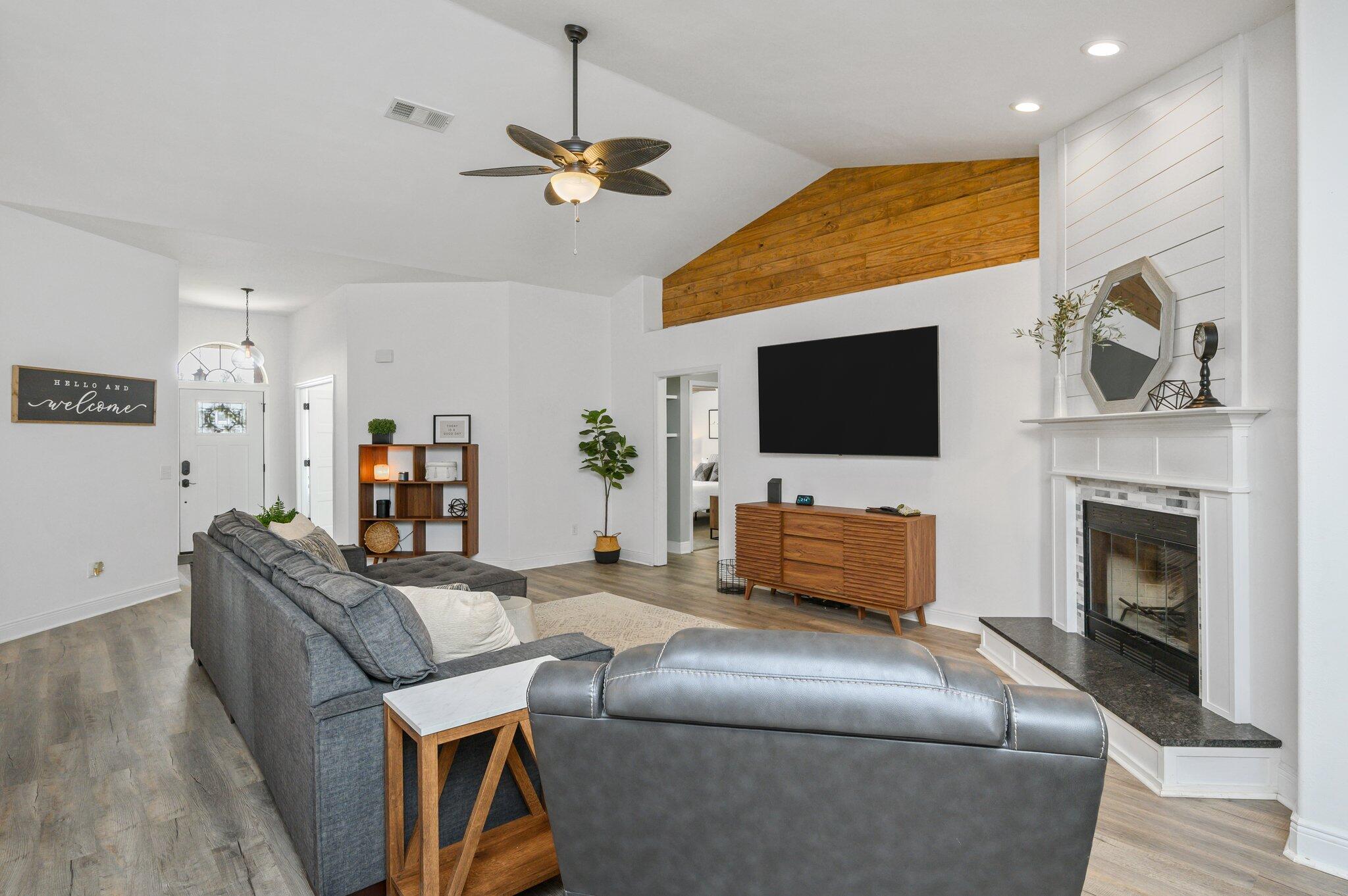 LEE FARMS PH I - Residential