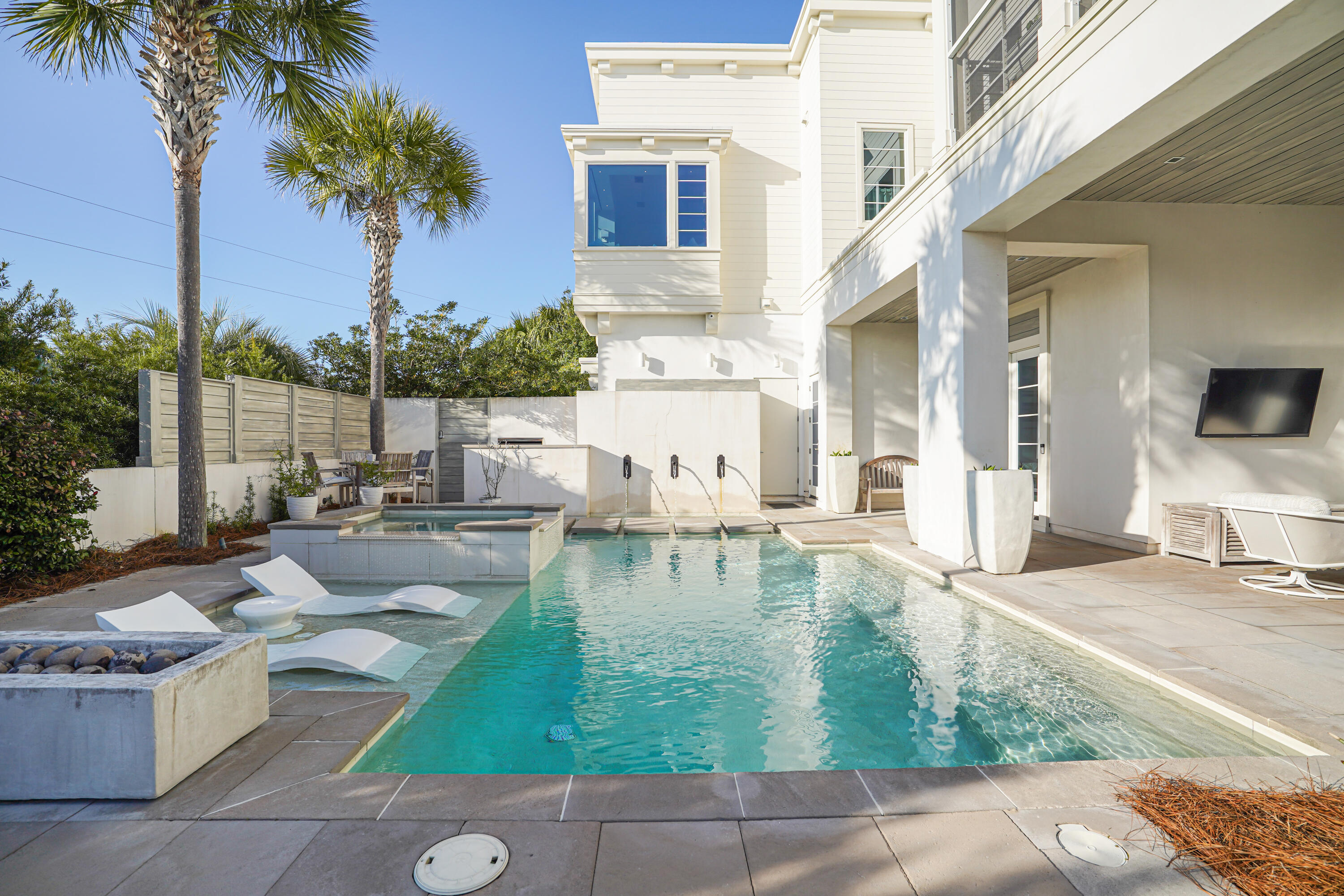 BLUE MOUNTAIN BEACH - Residential