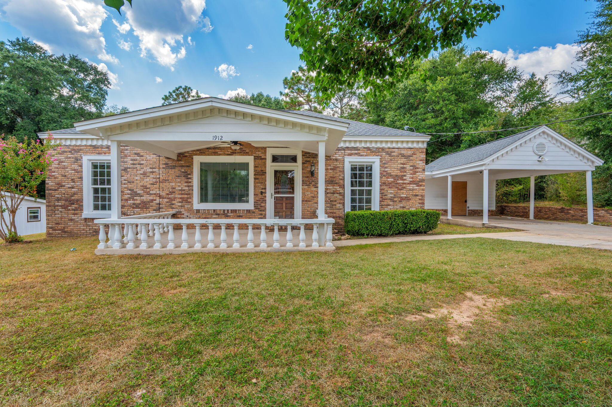 ADAMS POWELL - Residential