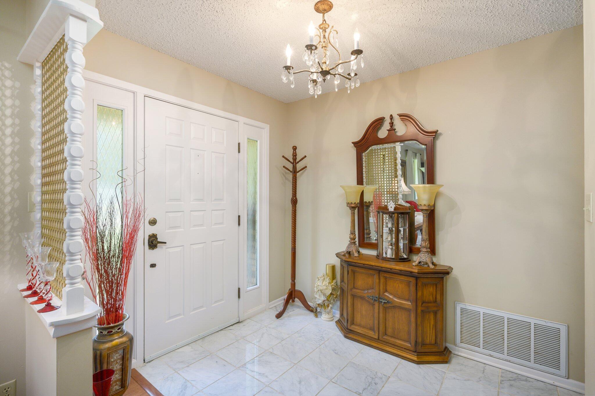 HOLLY HILLS - Residential