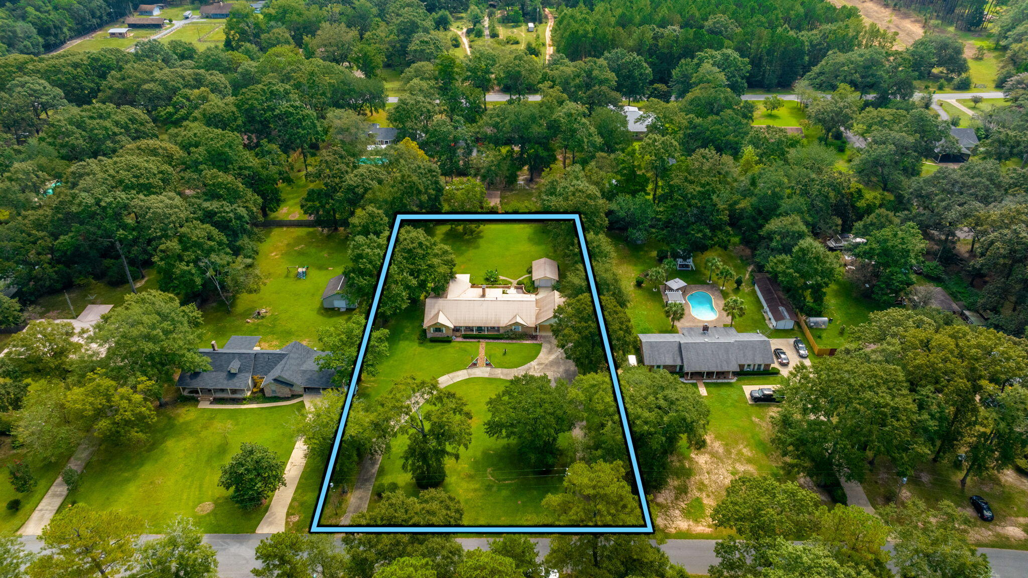 HOLLY HILLS - Residential