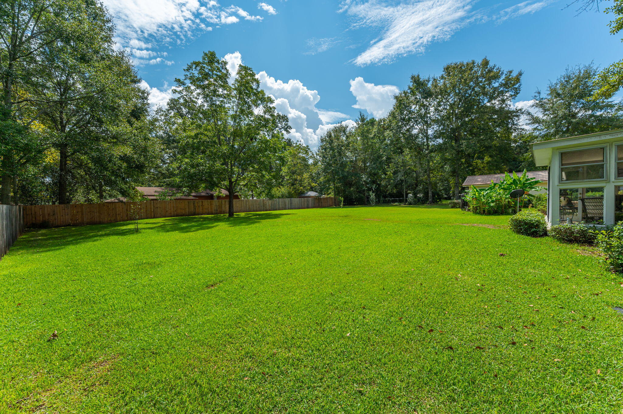 HOLLY HILLS - Residential