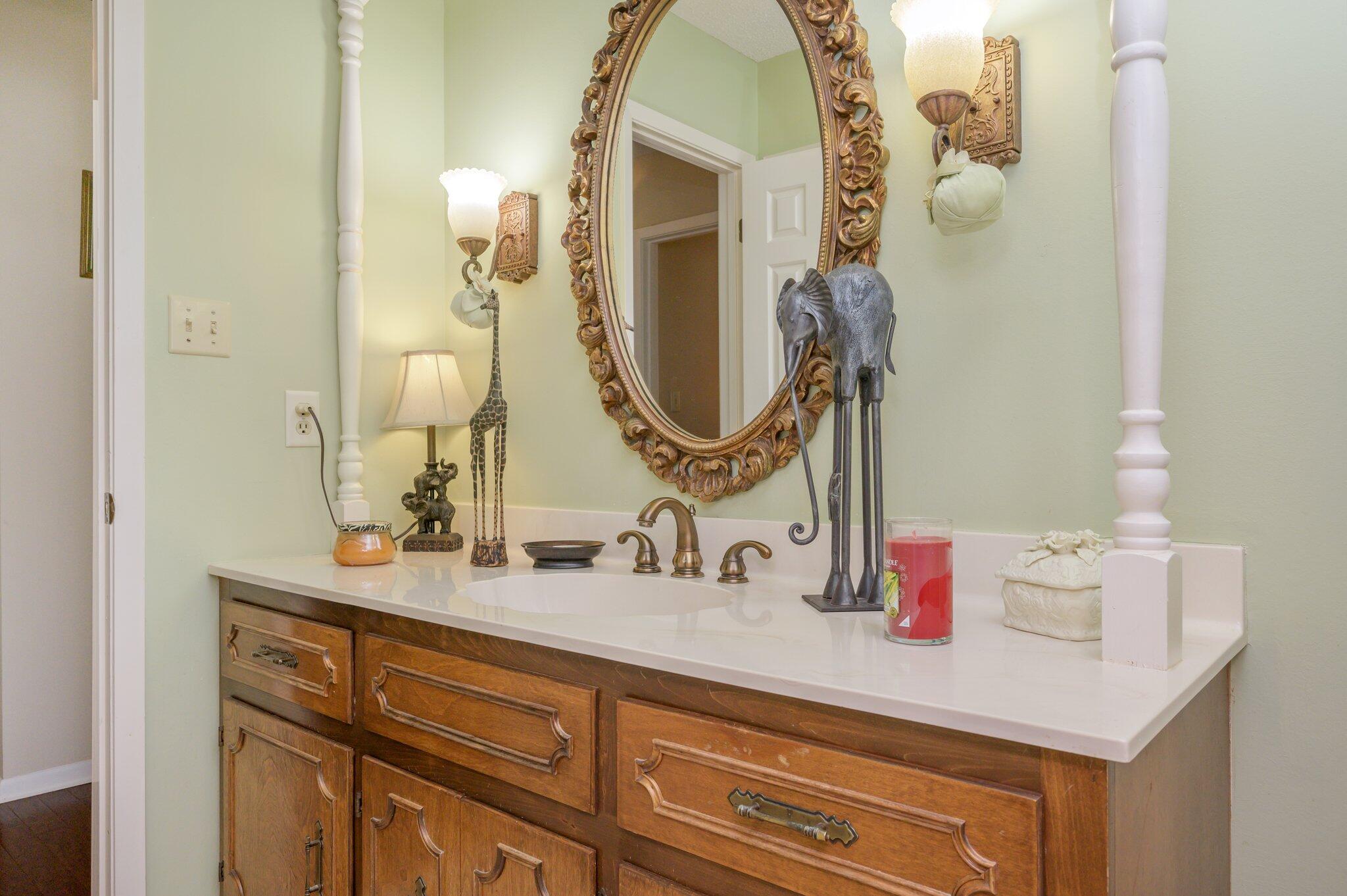 HOLLY HILLS - Residential