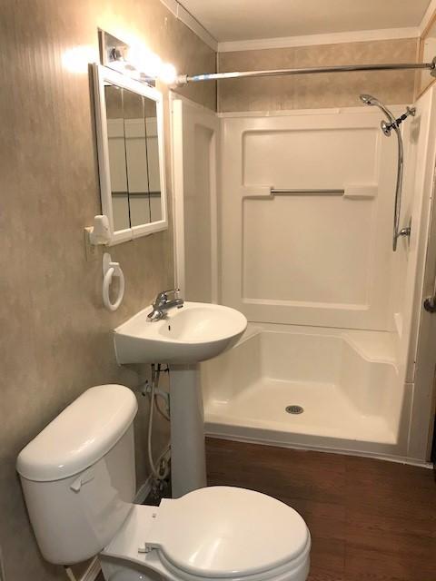 CRESTVIEW - Residential