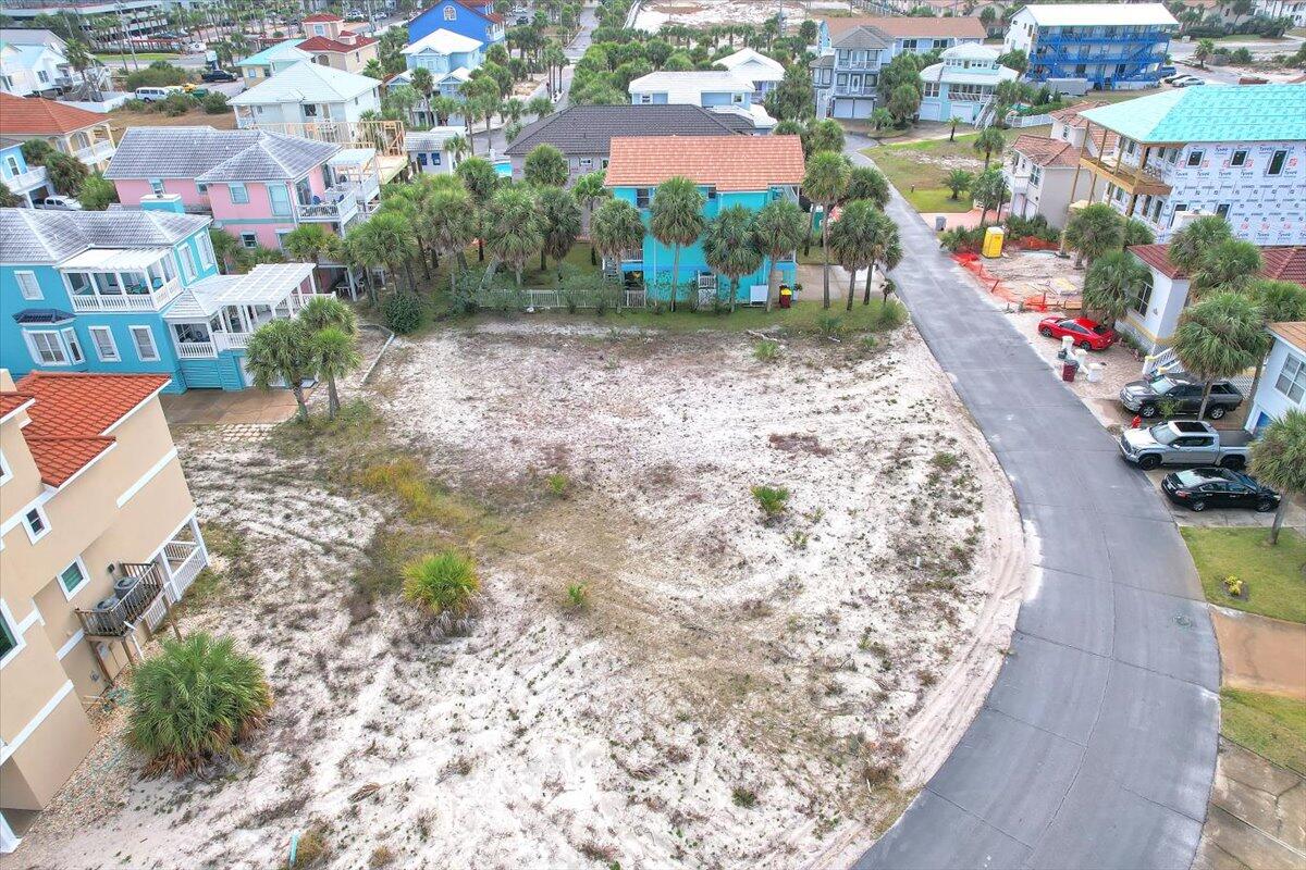 VILLAGE AT NAVARRE - Land