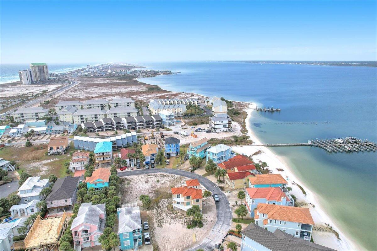 VILLAGE AT NAVARRE - Land