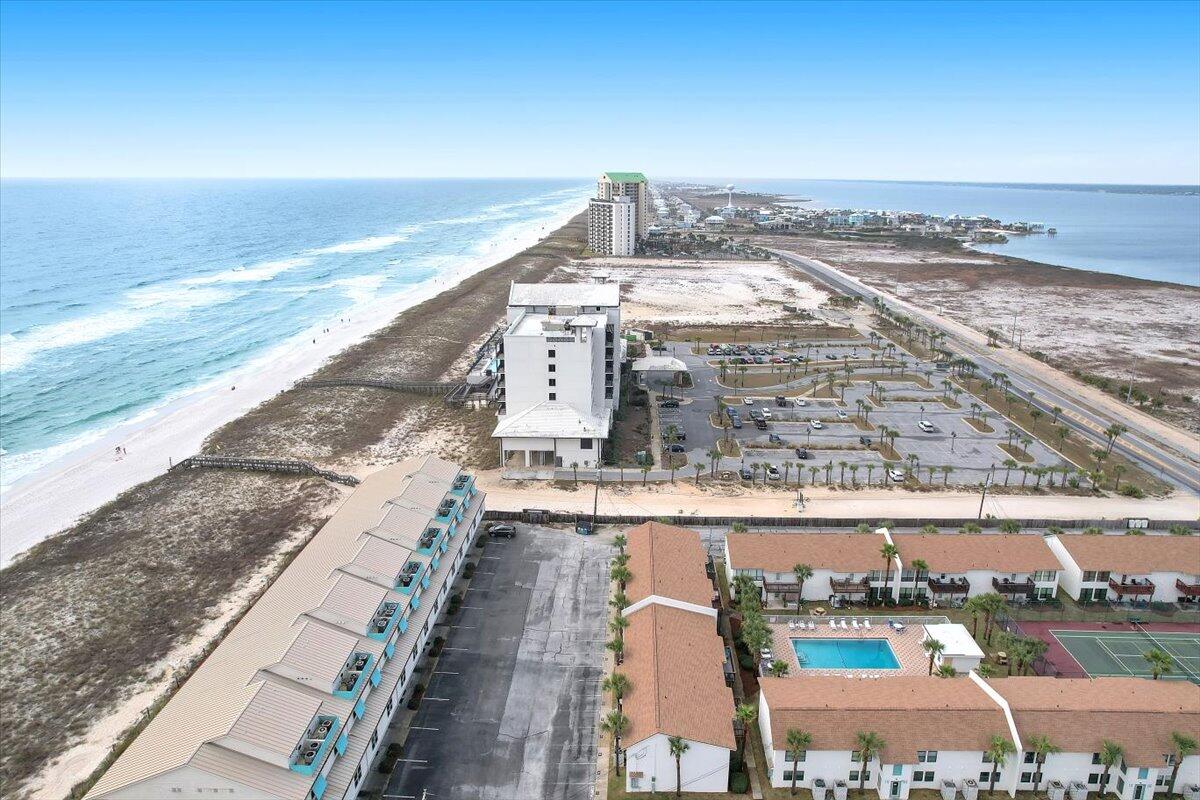 VILLAGE AT NAVARRE - Land