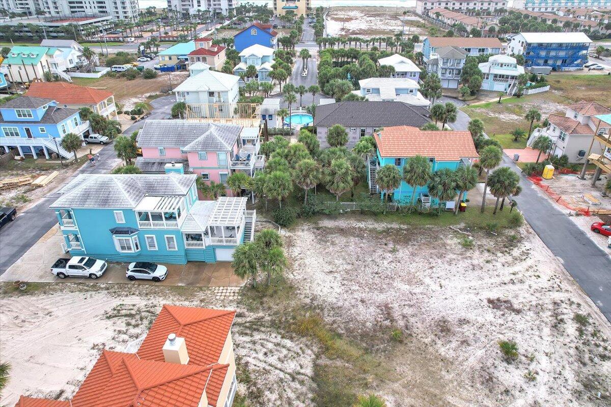 VILLAGE AT NAVARRE - Land