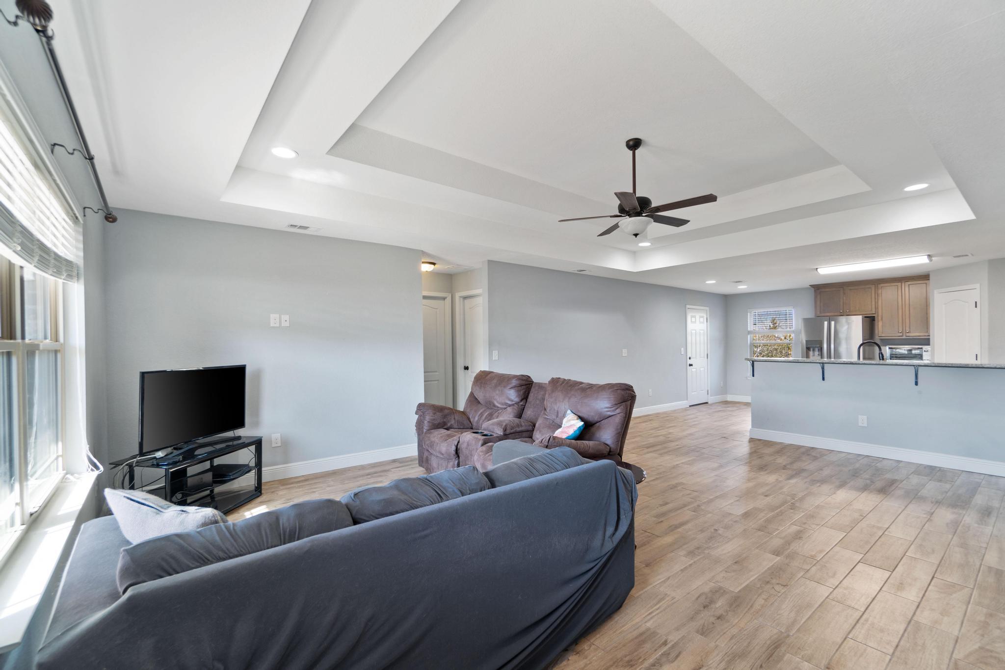 SHADOW LAKES - Residential