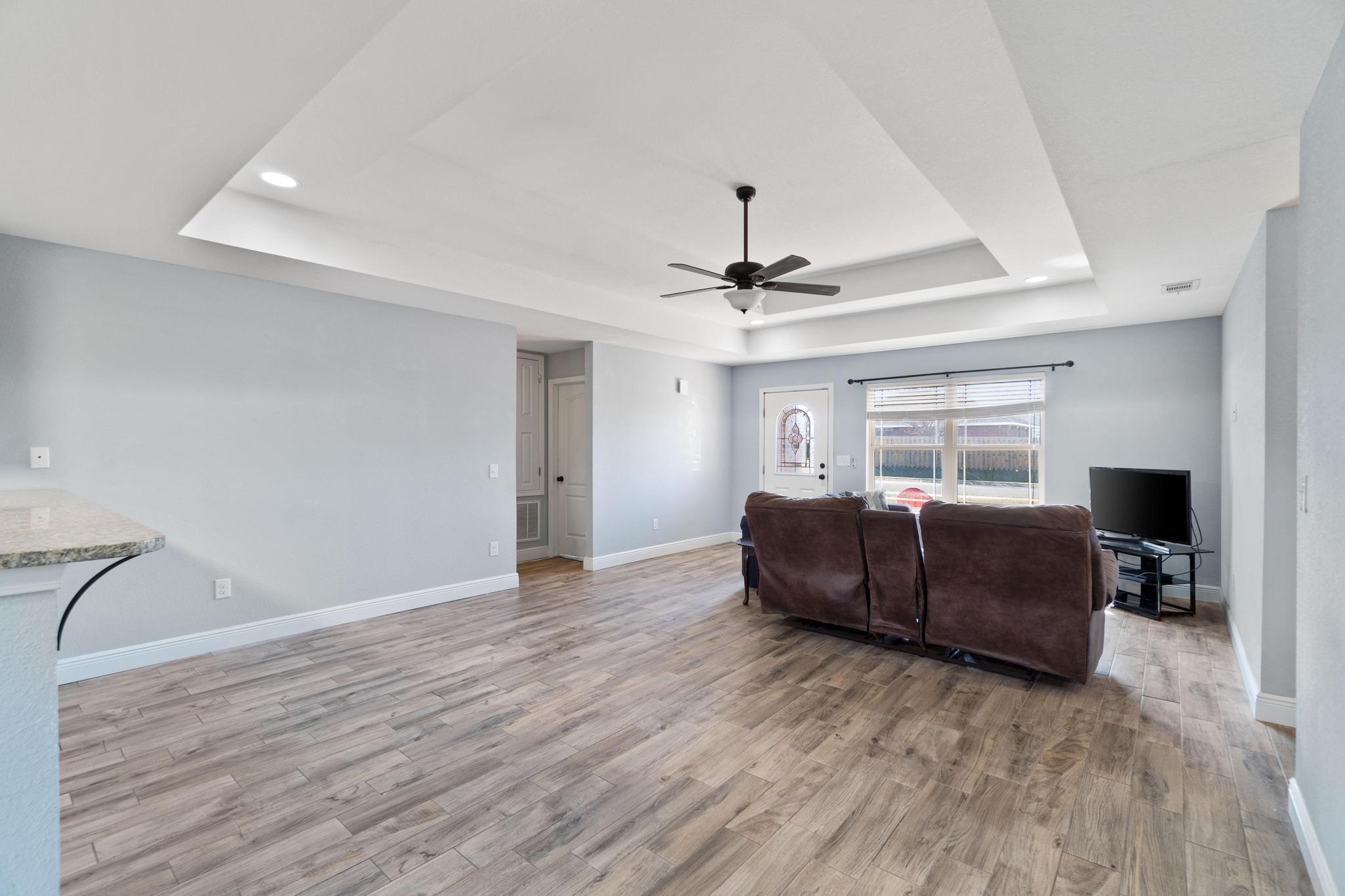 SHADOW LAKES - Residential