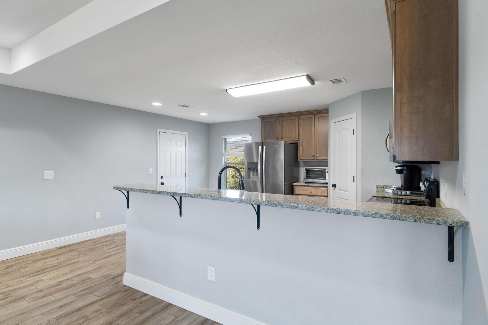 SHADOW LAKES - Residential