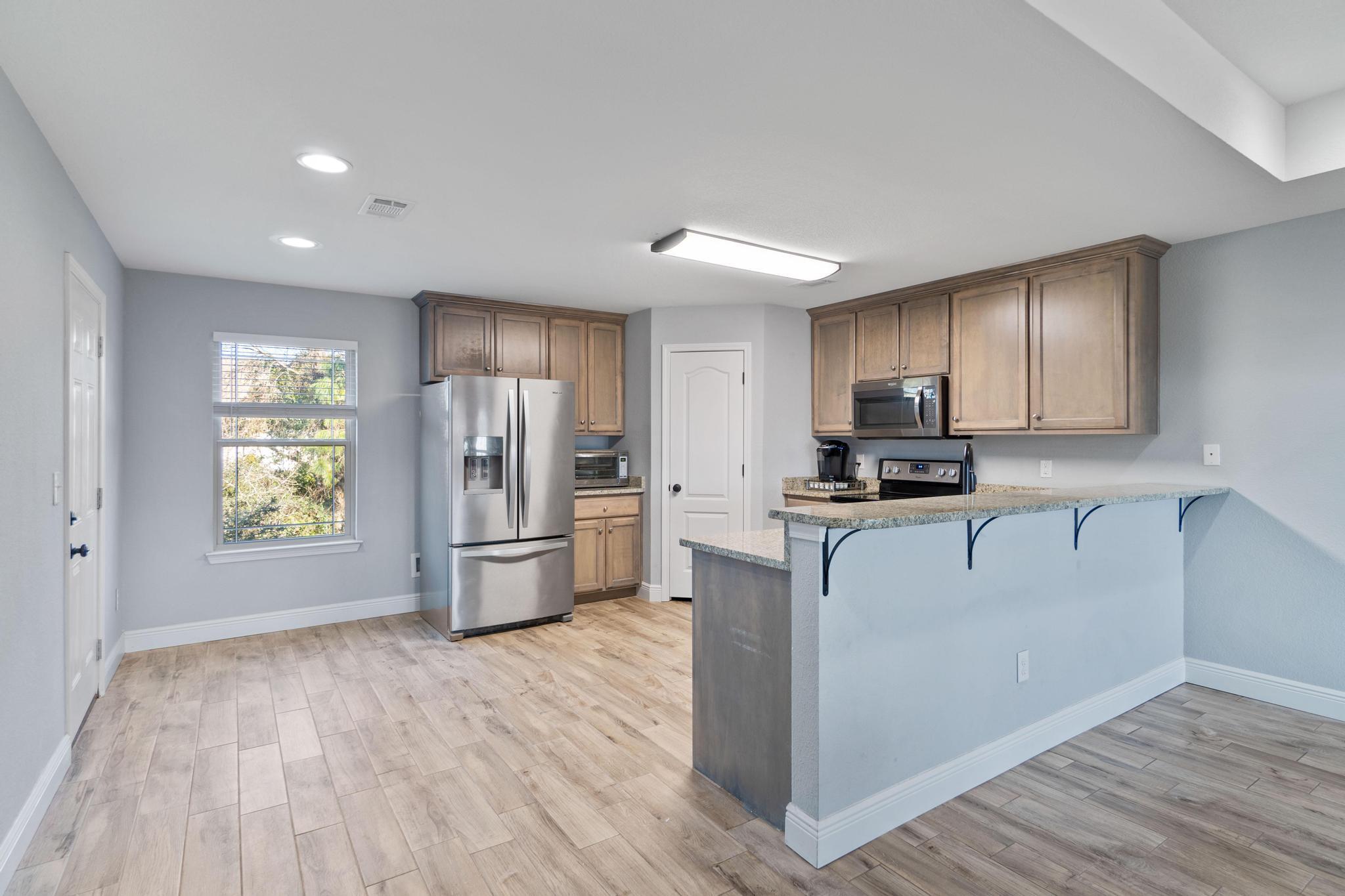 SHADOW LAKES - Residential