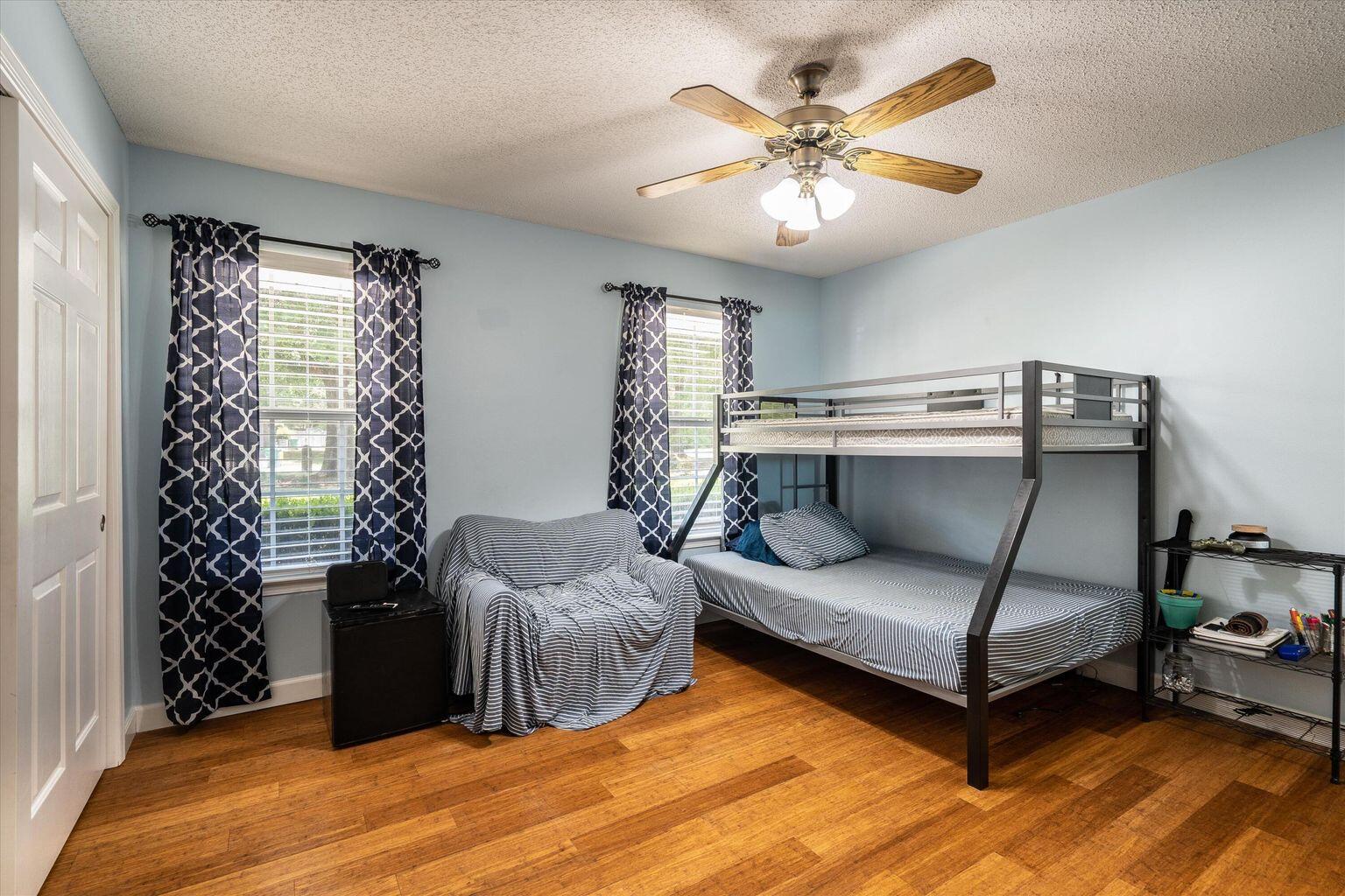 ROCKY BAYOU ESTATES 01 - Residential Lease