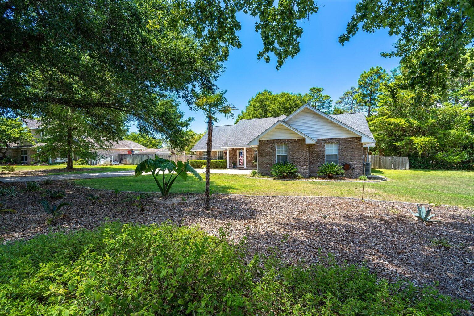 ROCKY BAYOU ESTATES 01 - Residential Lease
