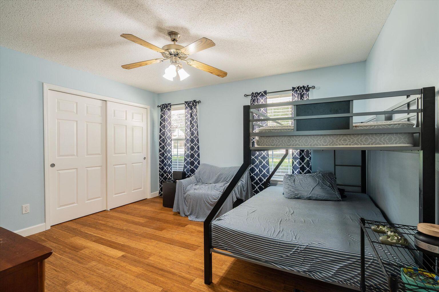ROCKY BAYOU ESTATES 01 - Residential Lease