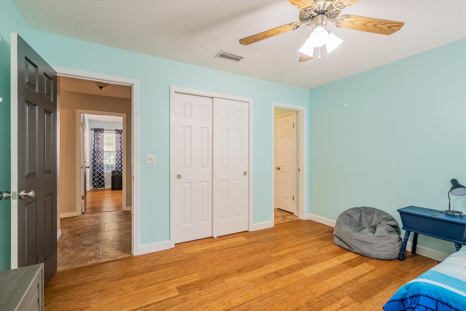 ROCKY BAYOU ESTATES 01 - Residential Lease