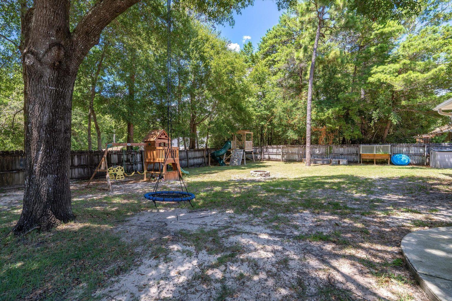 ROCKY BAYOU ESTATES 01 - Residential Lease