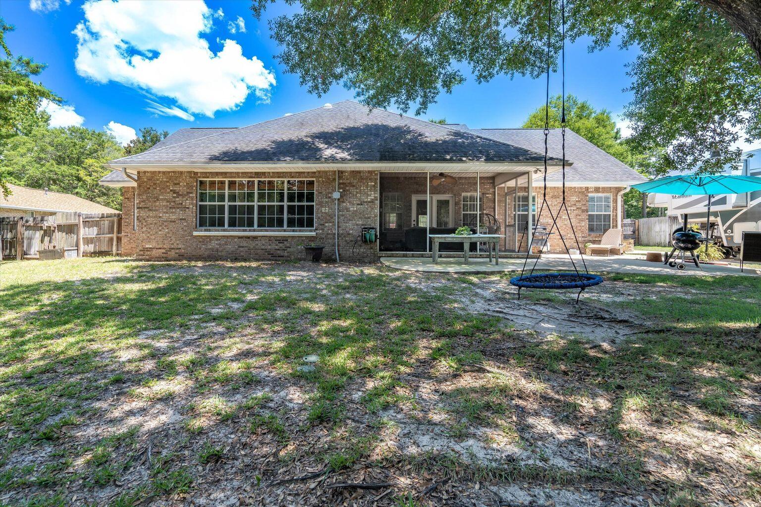ROCKY BAYOU ESTATES 01 - Residential Lease