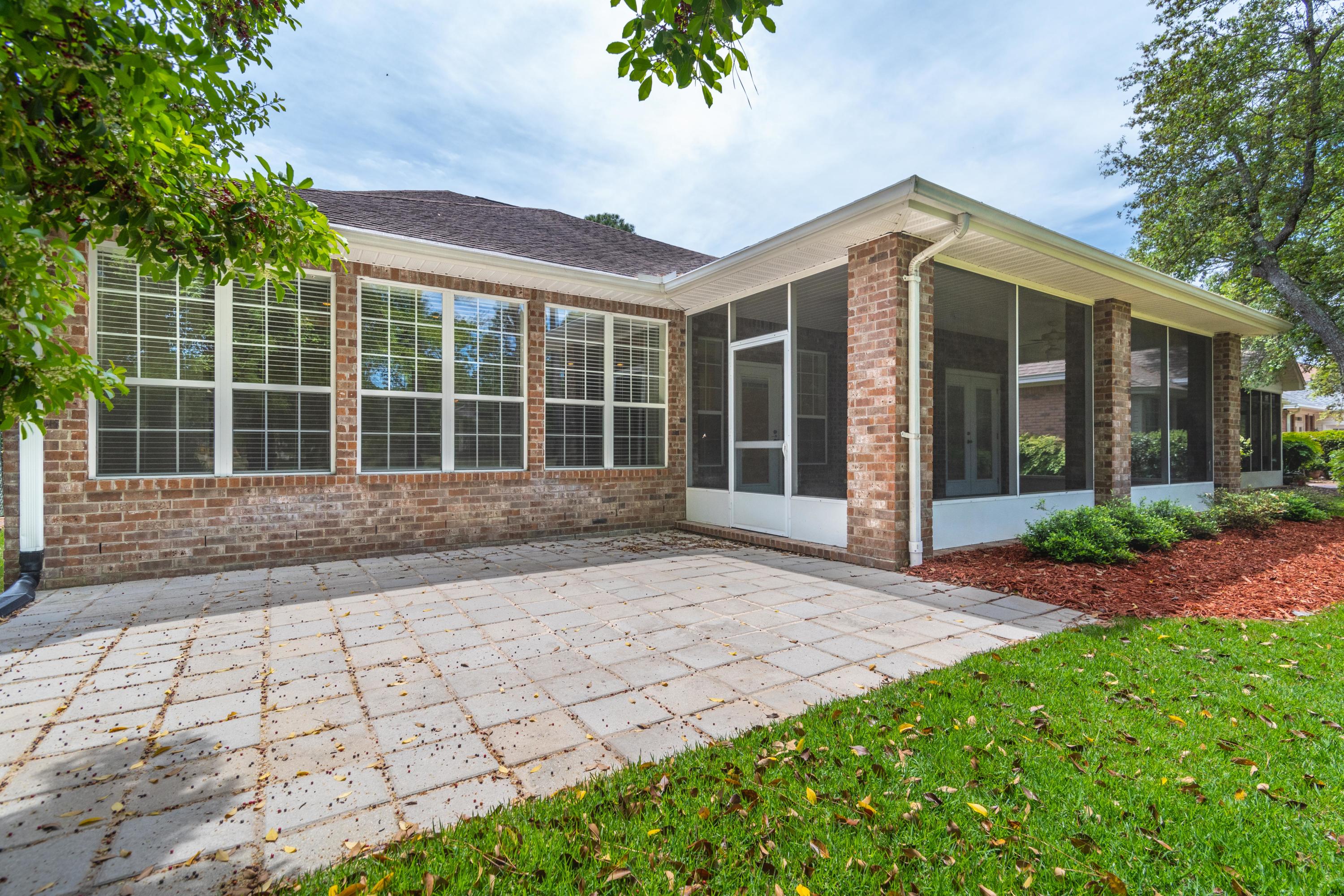 TURNBERRY PLACE - Residential