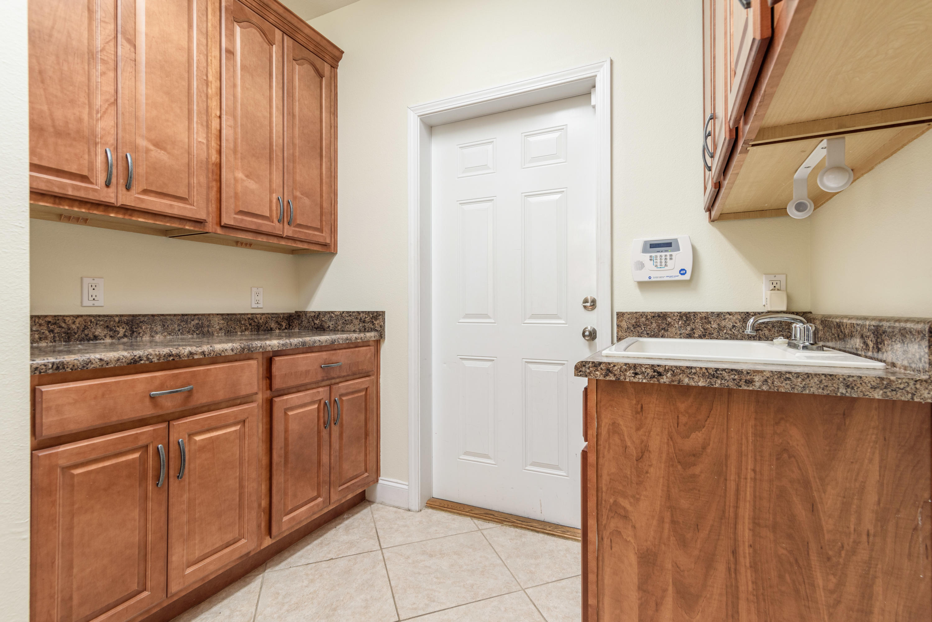 TURNBERRY PLACE - Residential