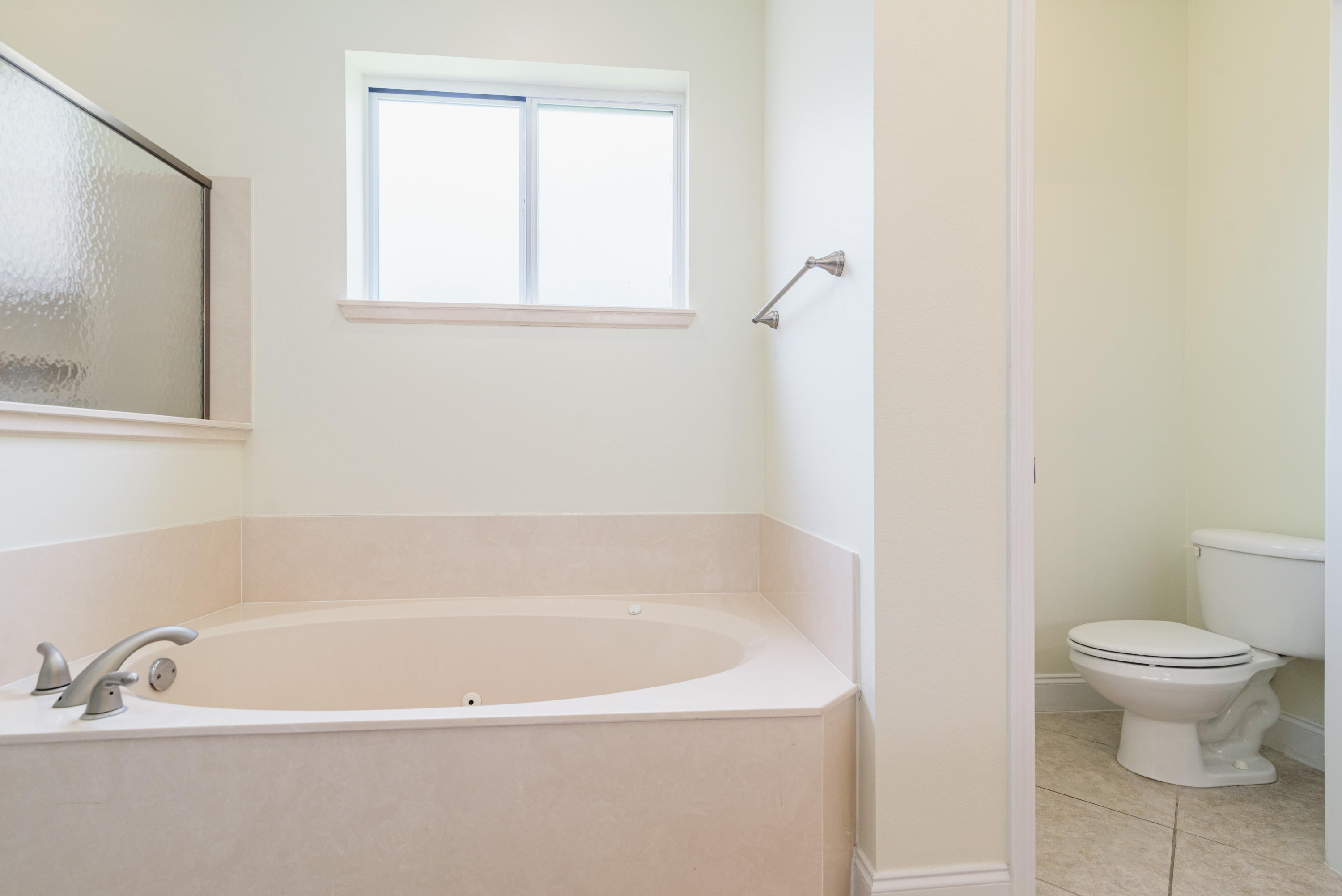 TURNBERRY PLACE - Residential