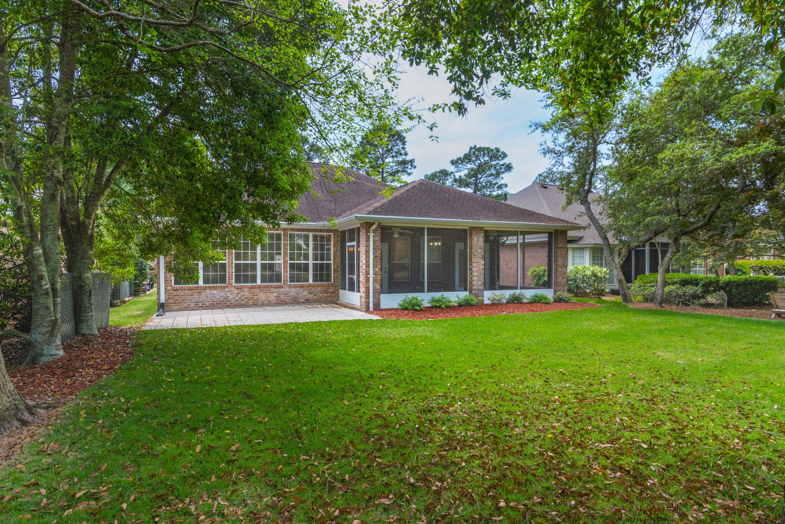 TURNBERRY PLACE - Residential