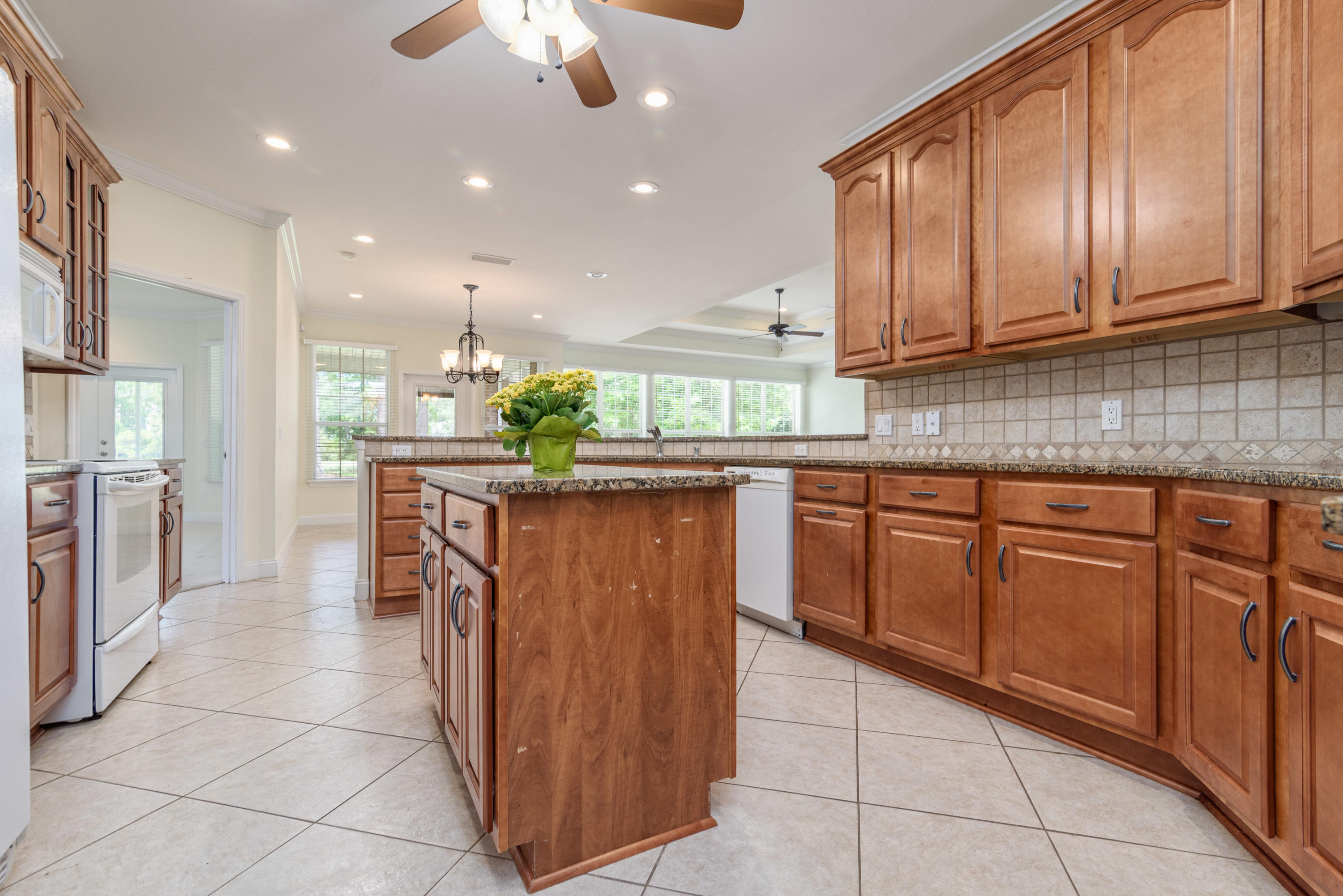 TURNBERRY PLACE - Residential