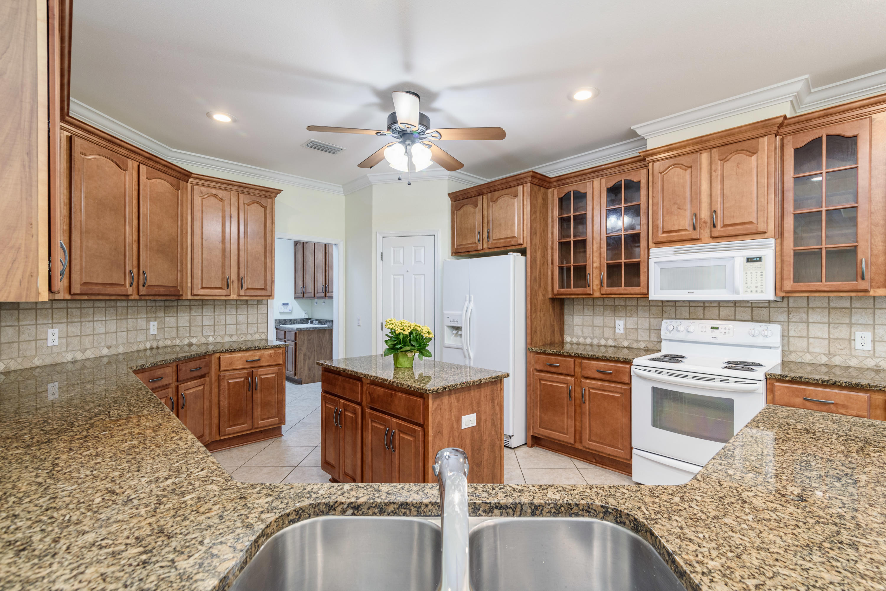 TURNBERRY PLACE - Residential