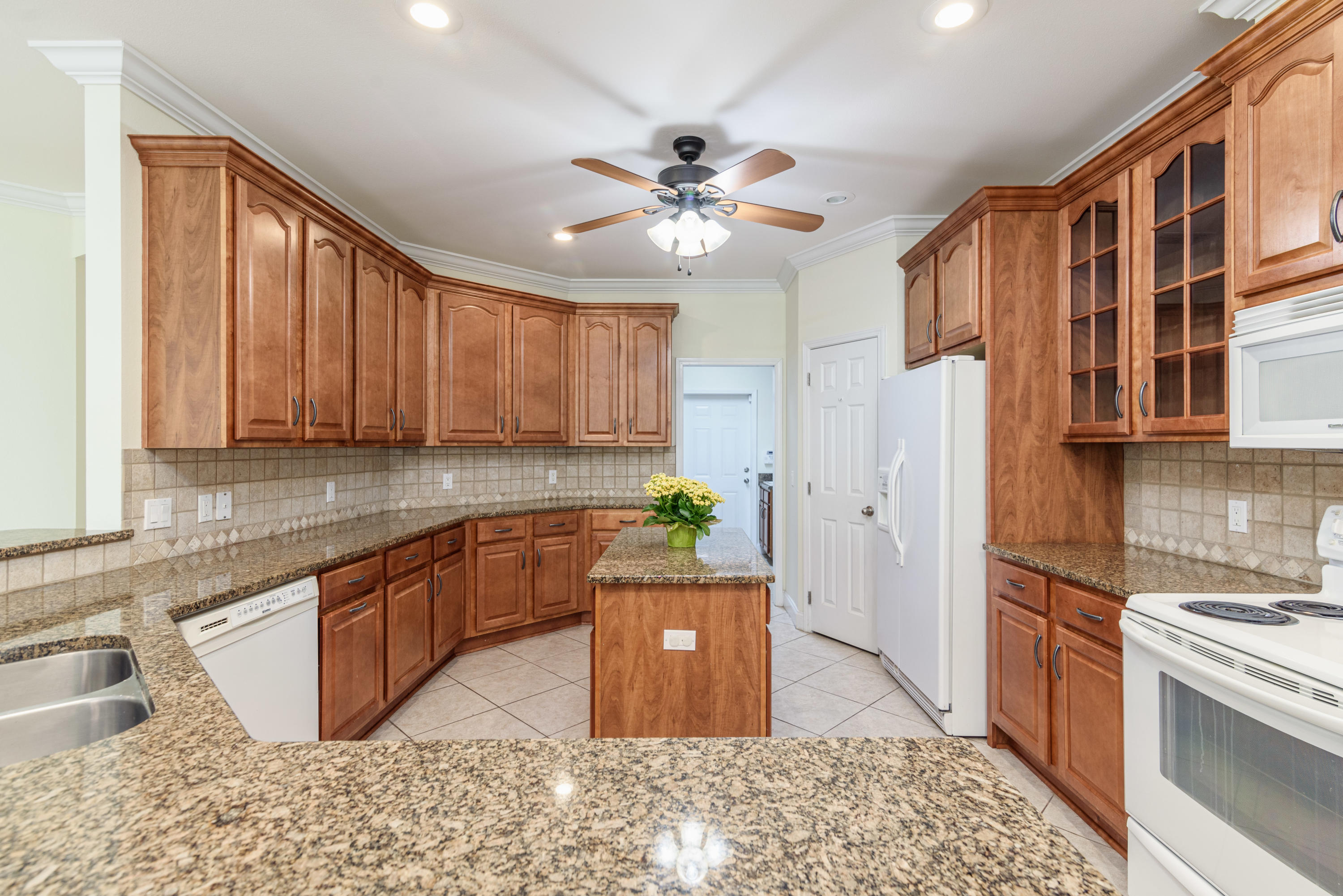 TURNBERRY PLACE - Residential