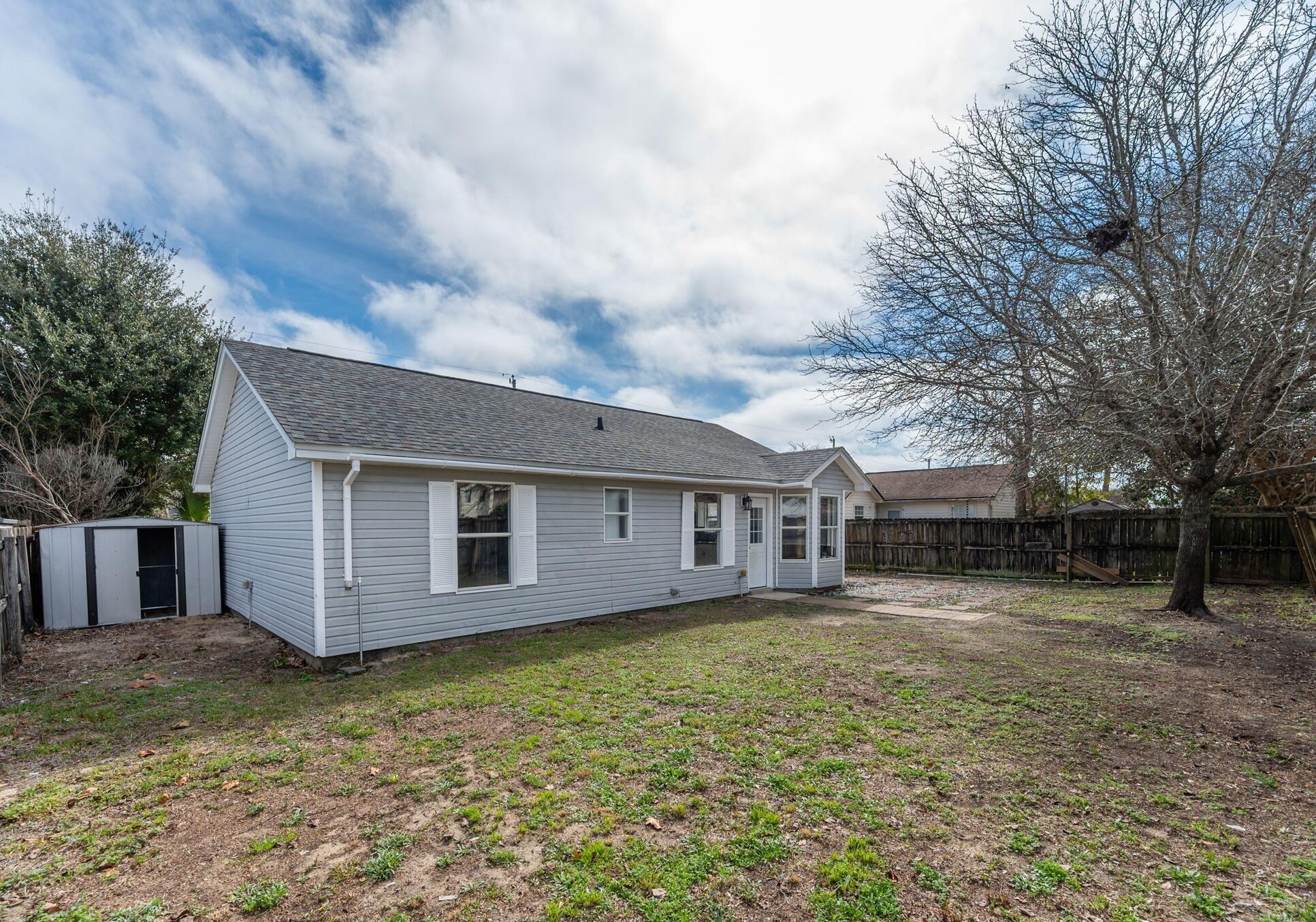 CARDINAL ESTATES - Residential