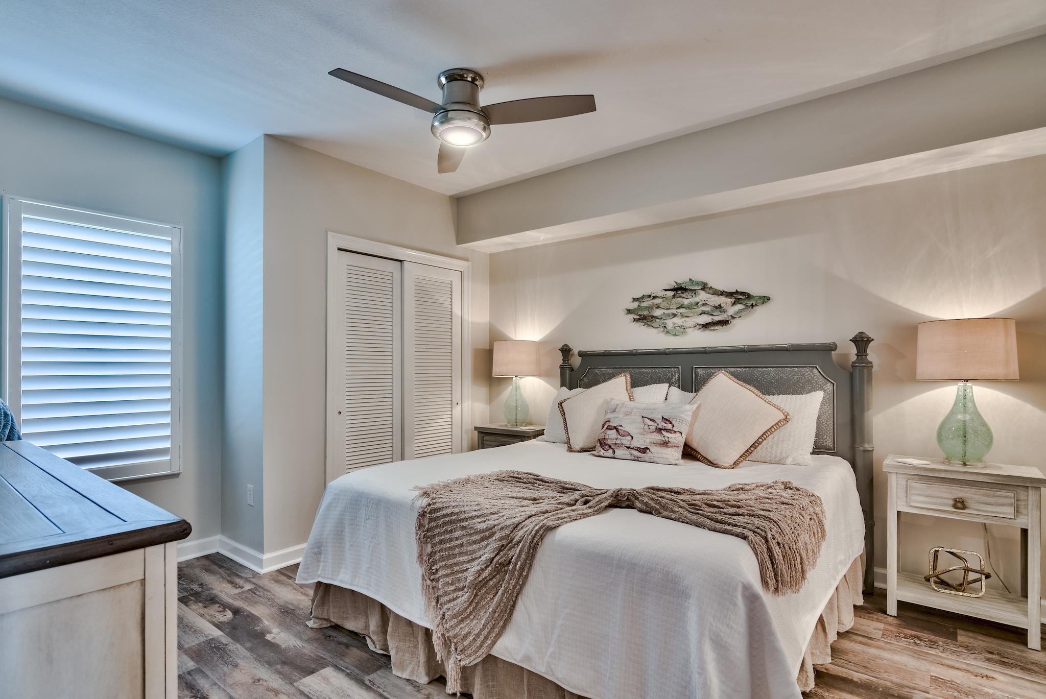 STERLING SHORES - Residential