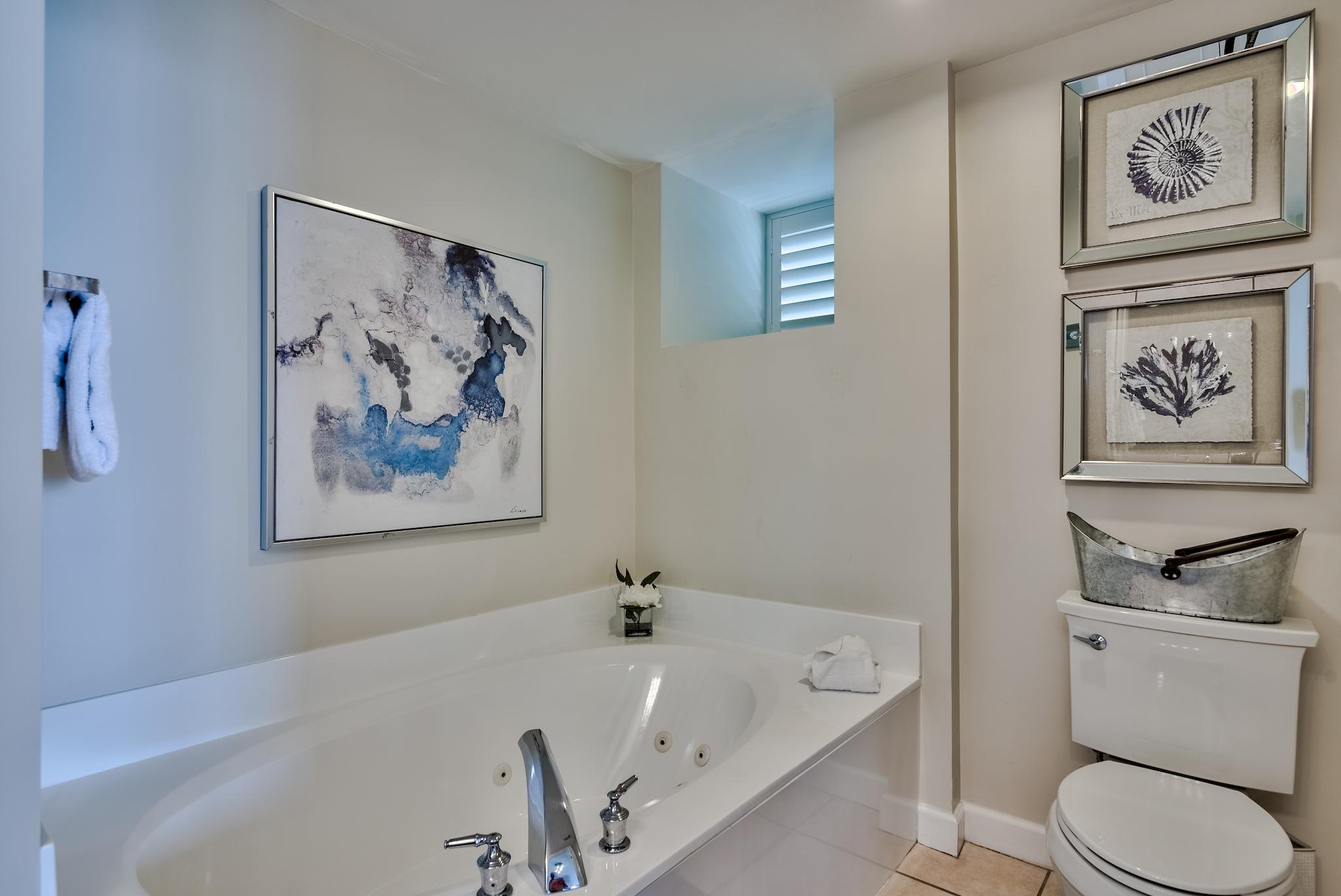 STERLING SHORES - Residential