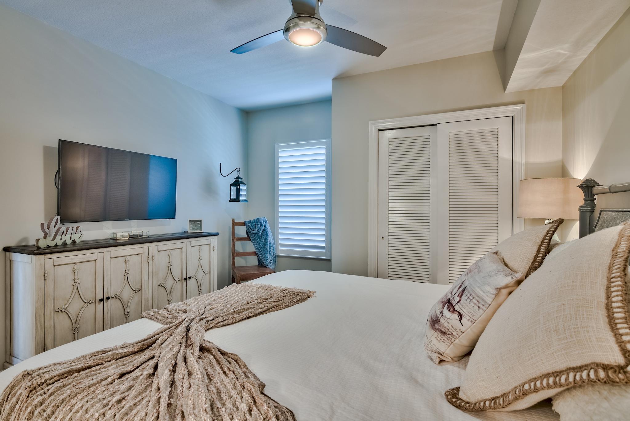 STERLING SHORES - Residential