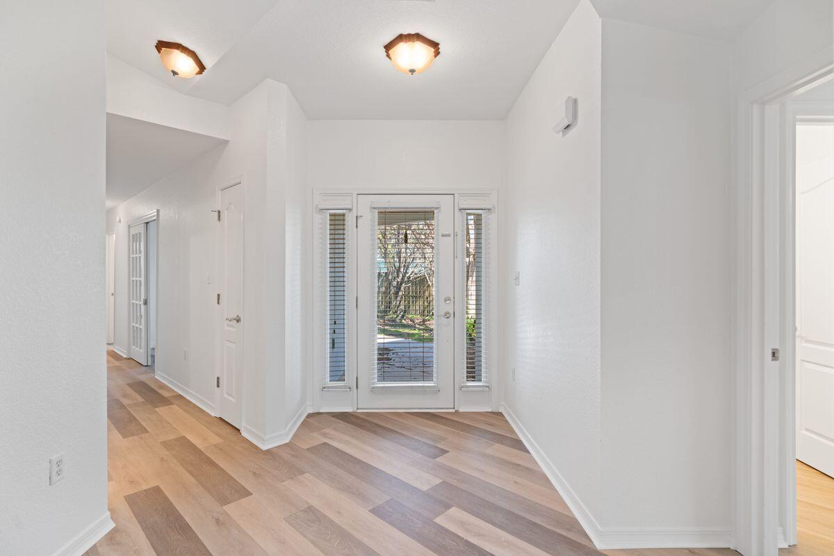 EMERALD LAKES PH 1 - Residential