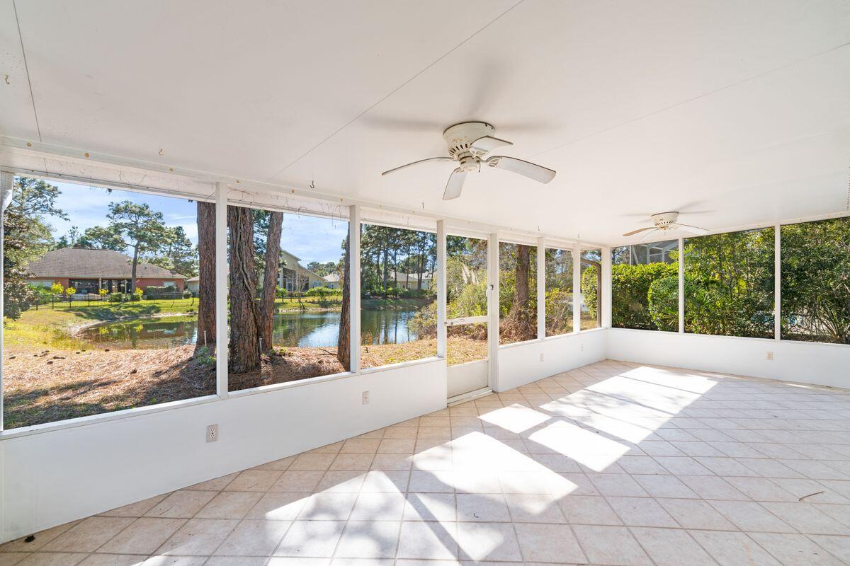 EMERALD LAKES PH 1 - Residential