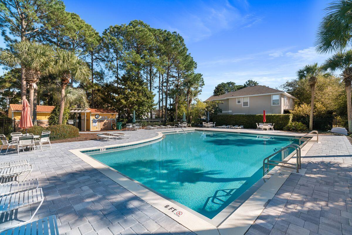 EMERALD LAKES PH 1 - Residential