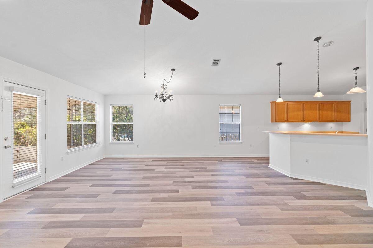 EMERALD LAKES PH 1 - Residential