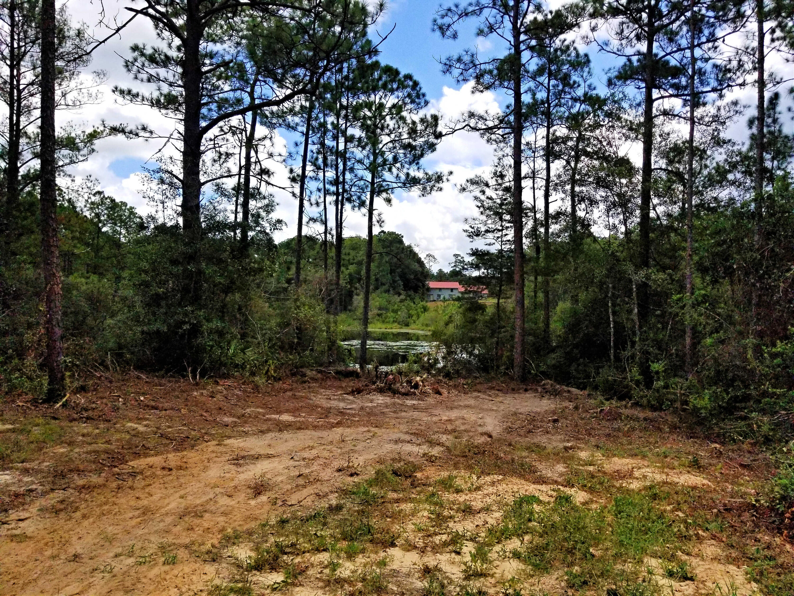 QUAIL RIDGE ESTATES LAKES - Land