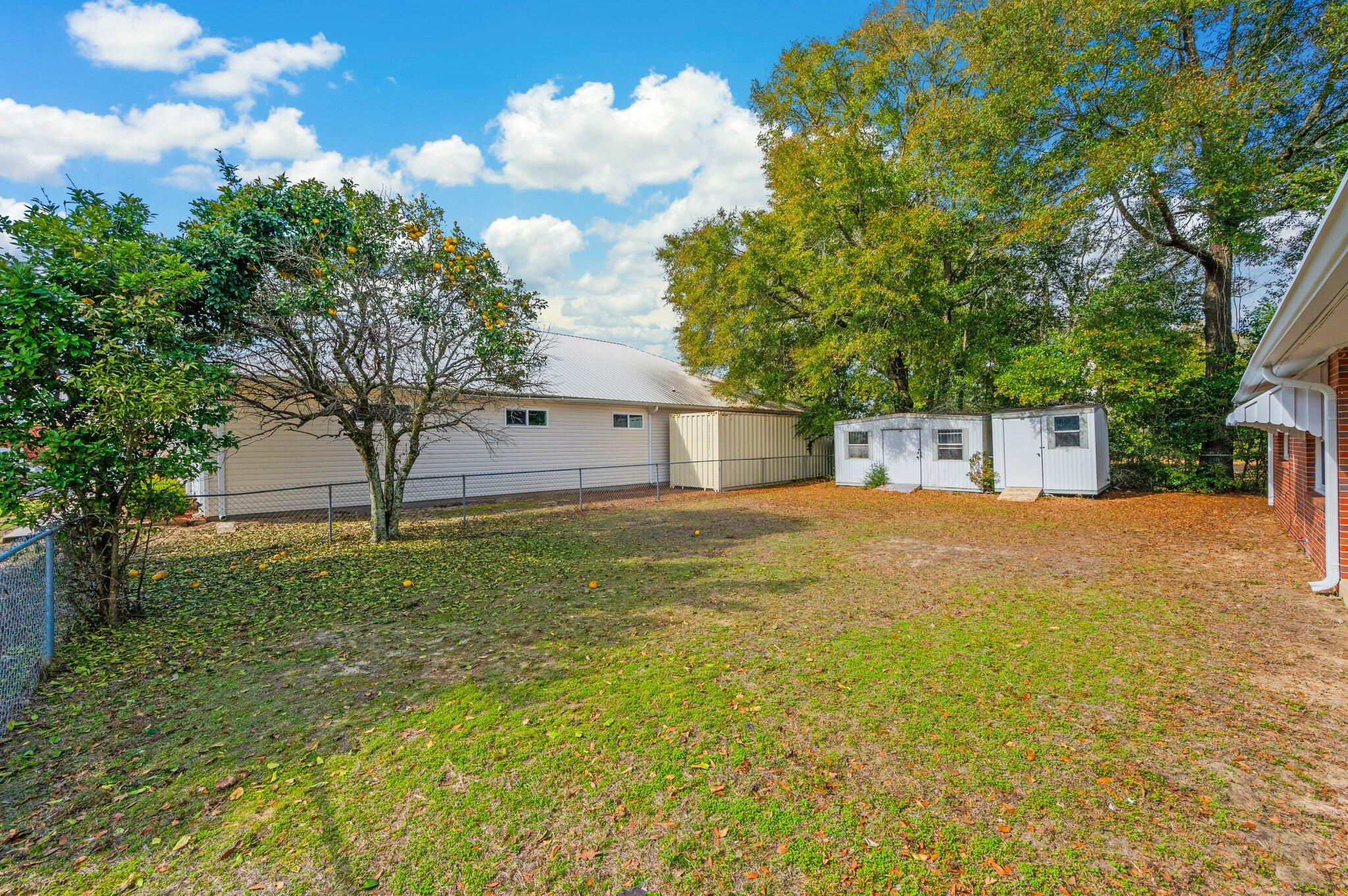 DEFUNIAK SPRINGS TOWN OF - Residential