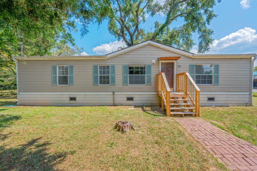 Attention investors! With minor renovations, this 3 bedroom/2 bath property has great potential as a rental investment, previously generating $1250.00 monthly. This fully fenced yard also presents an affordable opportunity for first-time homebuyers. Schedule a viewing today. Property being sold in its current condition.