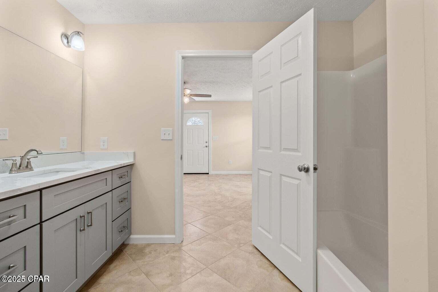 NO RECORDED SUBDIVISION - Residential Lease