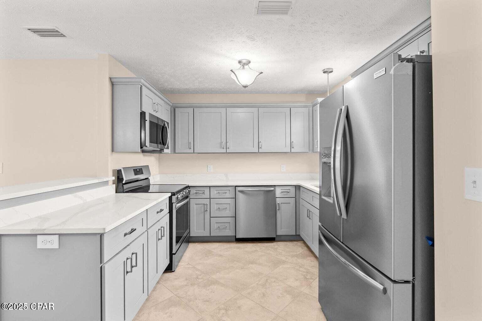 NO RECORDED SUBDIVISION - Residential Lease