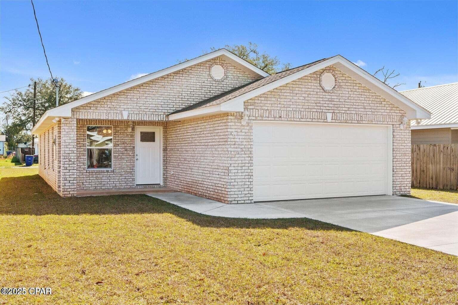 NO RECORDED SUBDIVISION - Residential Lease