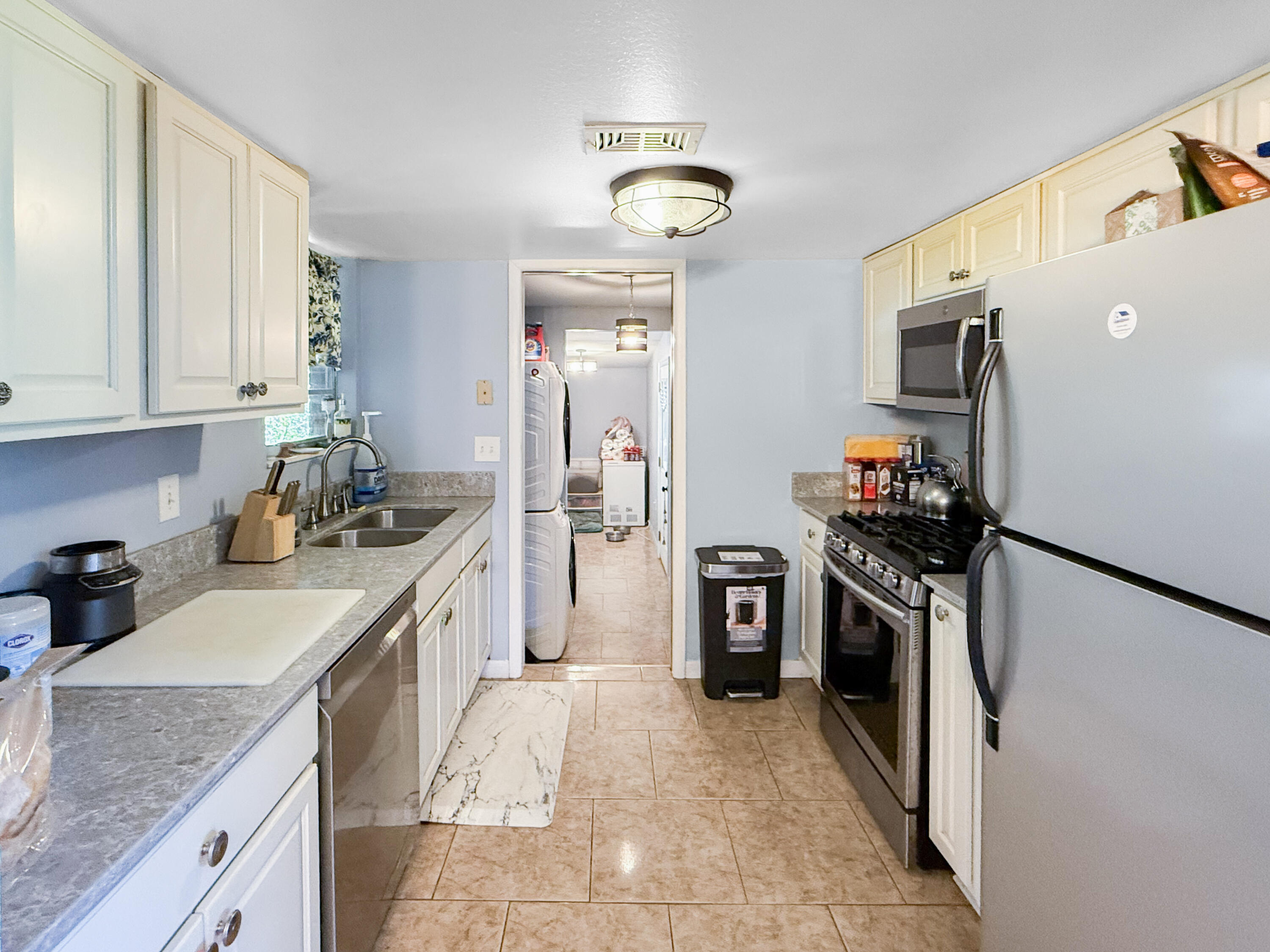 BAYSHORE PARK UNIT 3 - Residential
