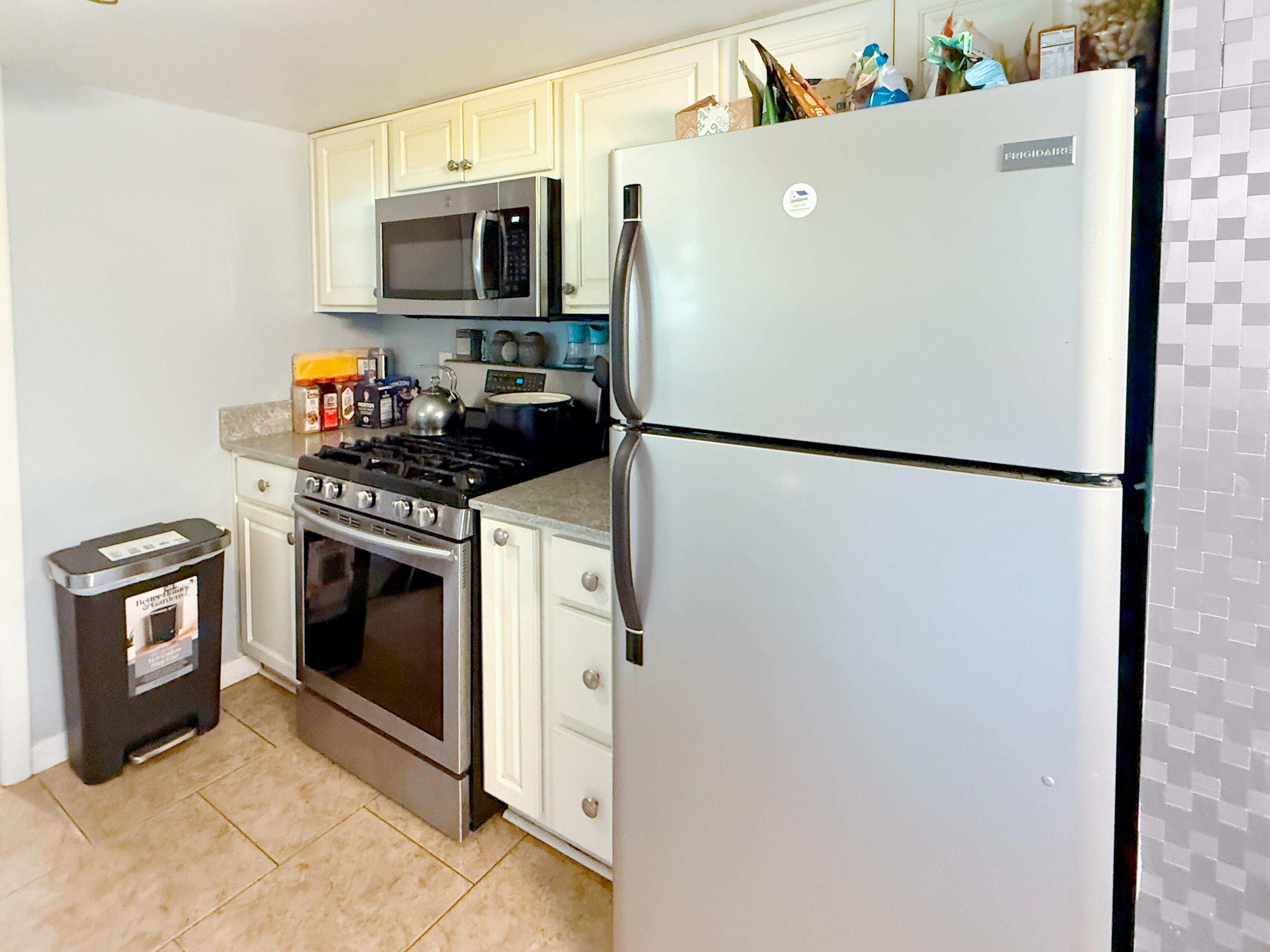 BAYSHORE PARK UNIT 3 - Residential