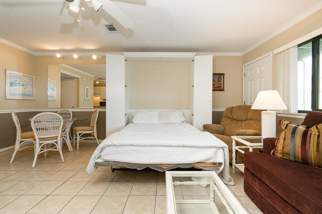 HIDDEN BEACH VILLAS CONDO - Residential